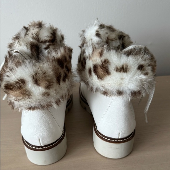 White Mountain Glamorous White Fur-Lined Ankle Boots. / Size 9 - Picture 5 of 13